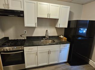 38 Estes St APT 1, Lynn, MA 01902