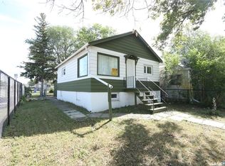 903 Robinson Street, Regina, SK S4T 2M6