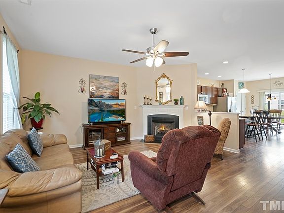 4th image of 712 McCarthy Dr