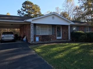 360 Sedgefield Dr, Martinsville, VA 24112