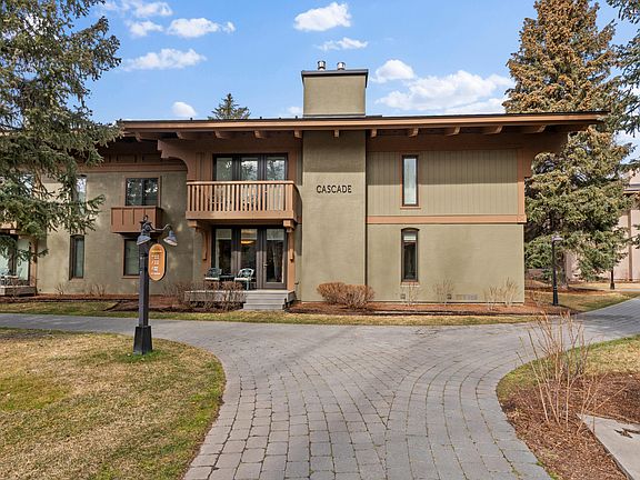 2nd image of 733 Sun Valley Rd Condo Dr 733/734