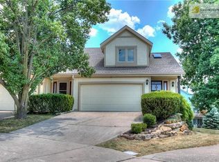 8204 N Bradford Ct, Kansas City, MO 64151