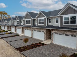 8300 W 111th St, Palos Hills, IL 60465