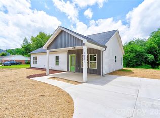1031 Laurel Ln, Gastonia, NC 28054