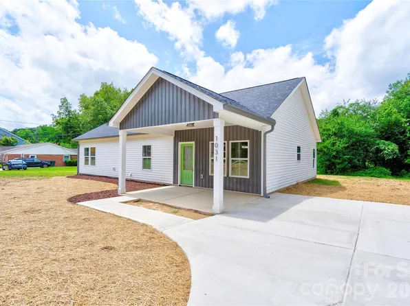 1031 Laurel Ln, Gastonia, NC 28054