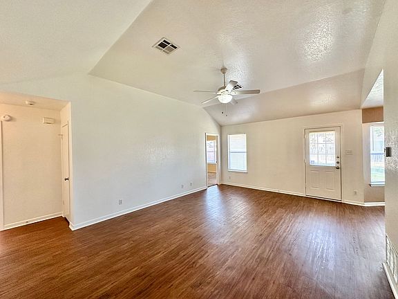 5th image of 3301 Levy Ln