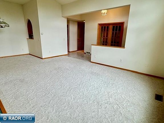 5th image of 5495 Diamond Ln