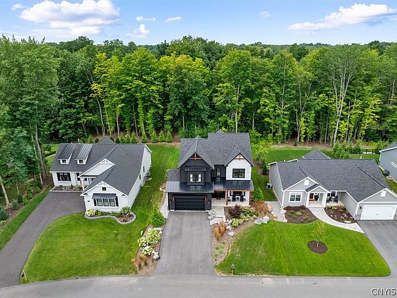 4th image of 3381 Hickory Knoll Ln
