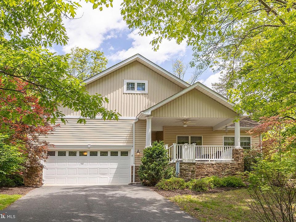 1st image of 107 Sunset Cir
