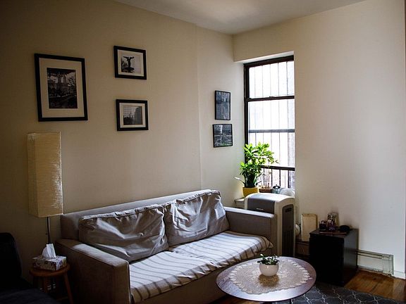 5th image of 205 W 102nd St APT 5A
