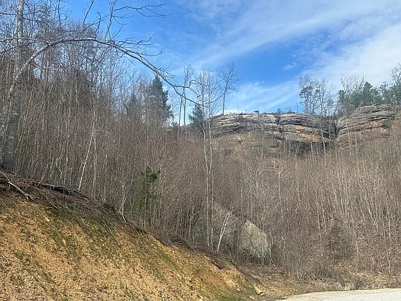 4th image of 21 Sleepy Hollow Rd