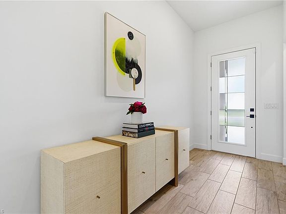 3rd image of 1925 Don Benito WAY