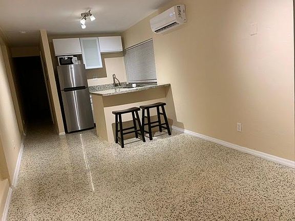 Living Room/Kitchen