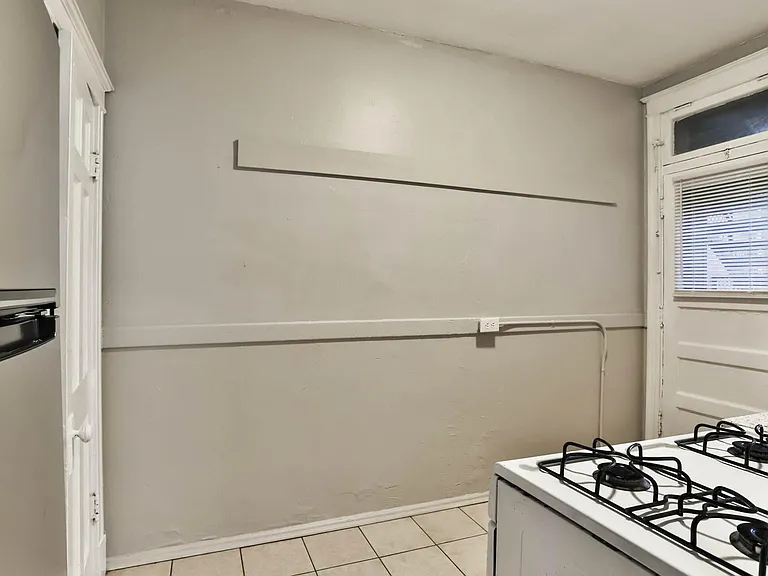 517 Kingsland Ave #1-N — Photo 11