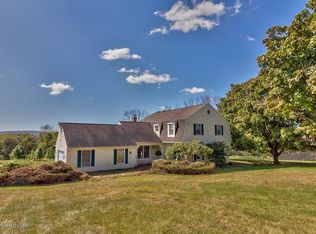 975 Stonington Rd, Shavertown, PA 18708