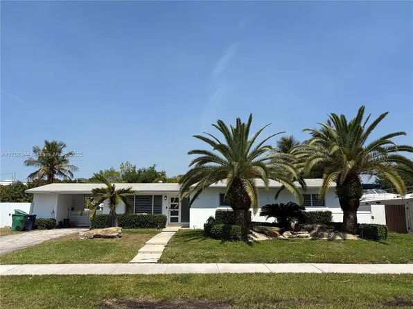 9545 SW 181st Ter, Palmetto Bay, FL 33157