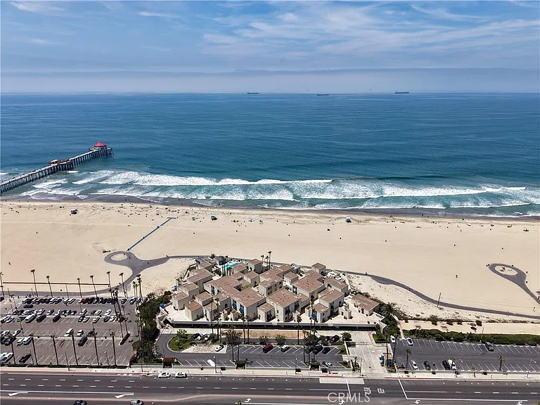 711 Pacific Coast Hwy #325 — Photo 41