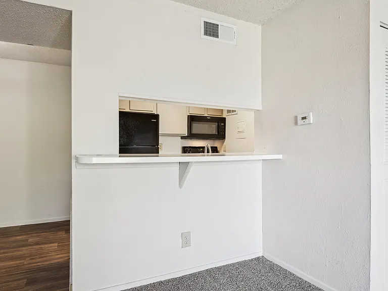 Abbey Glenn Apartments — Photo 10