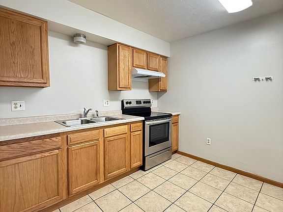 3rd image of 3915 N 70th Cir #8