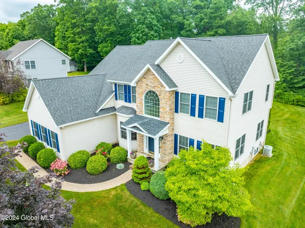 15 N Point Drive, Cohoes, NY 12047