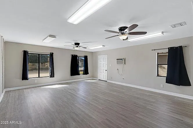 110 W Del Rio Dr — Photo 34