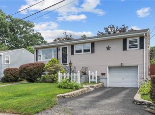 15 Young St, North Providence, RI 02904