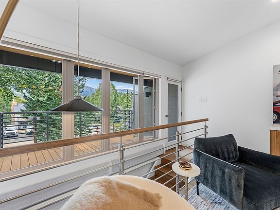4th image of 302 S High Street UNIT 2