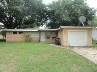 512 Sooner Rd, Bartlesville, OK 74003