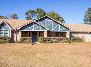 205 Cottonwood Trl, White Oak, TX 75693