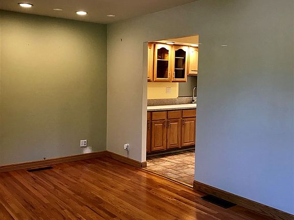 4th image of 1235 Johnson Ave