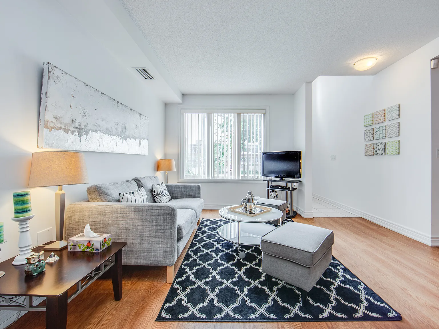 130 Vanderhoof Avenue Toronto — Photo 3
