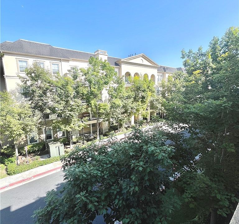 1st image of 3334 Watermarke Pl