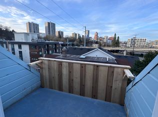 107 SW Arthur St APT B, Portland, OR 97201