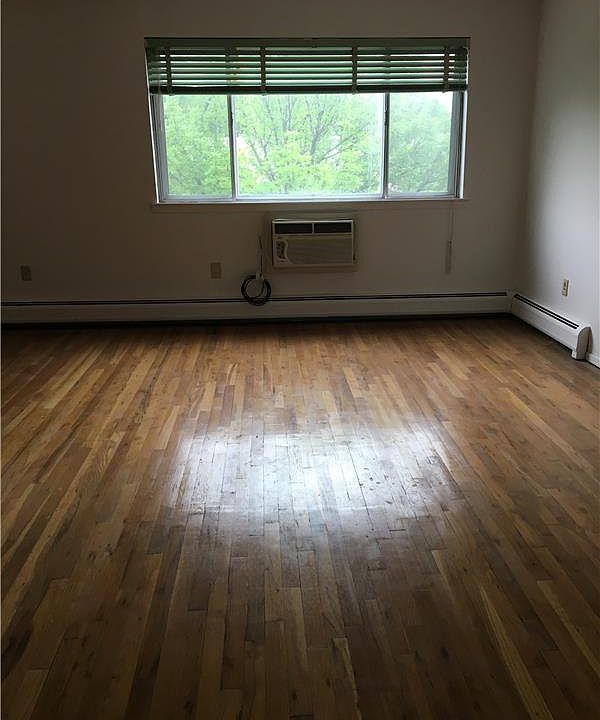 1st image of 2550 83rd St #3