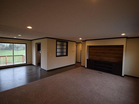 5th image of 169 Rolling Hills Dr