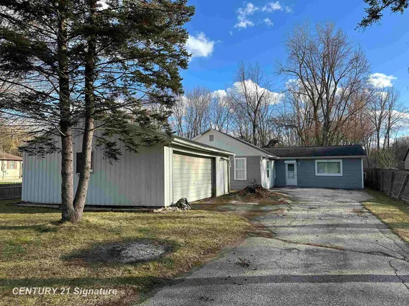 4654 King Rd, Saginaw, MI 48601