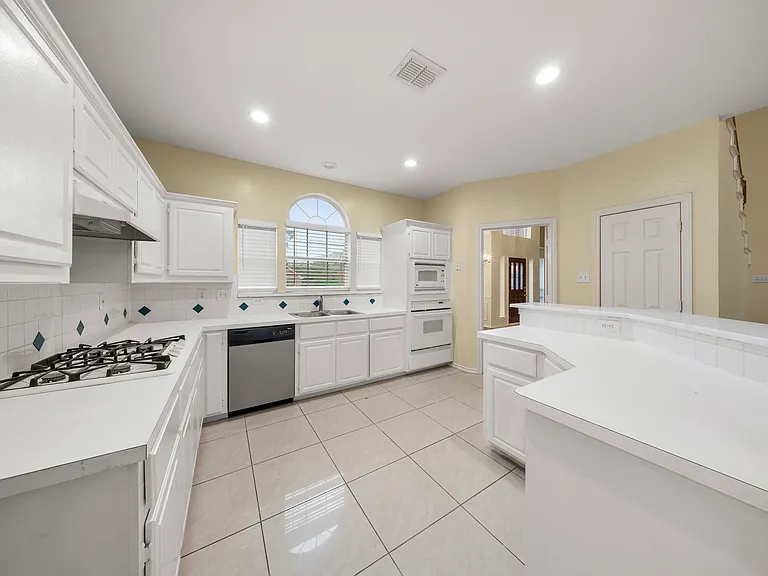 2808 Barksdale Dr — Photo 21