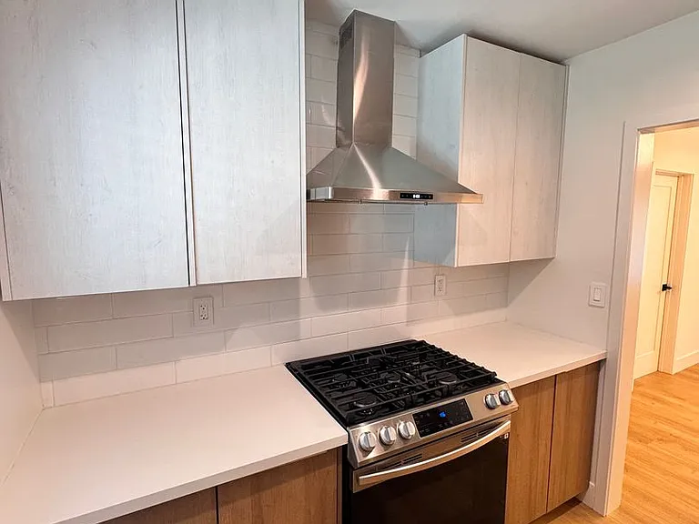 121 Ximeno Ave #6 — Photo 8