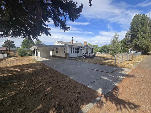 2nd image of 725 Oregon St