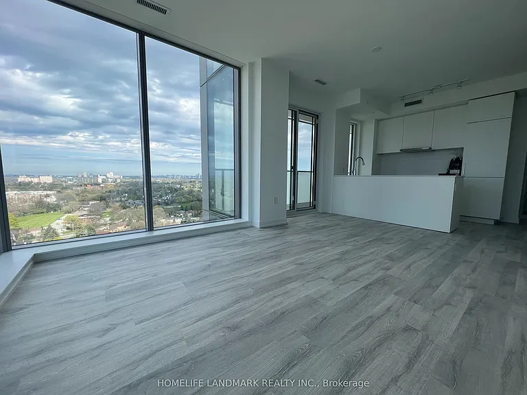 7 Golden Lion Hts #1803 — Photo 4