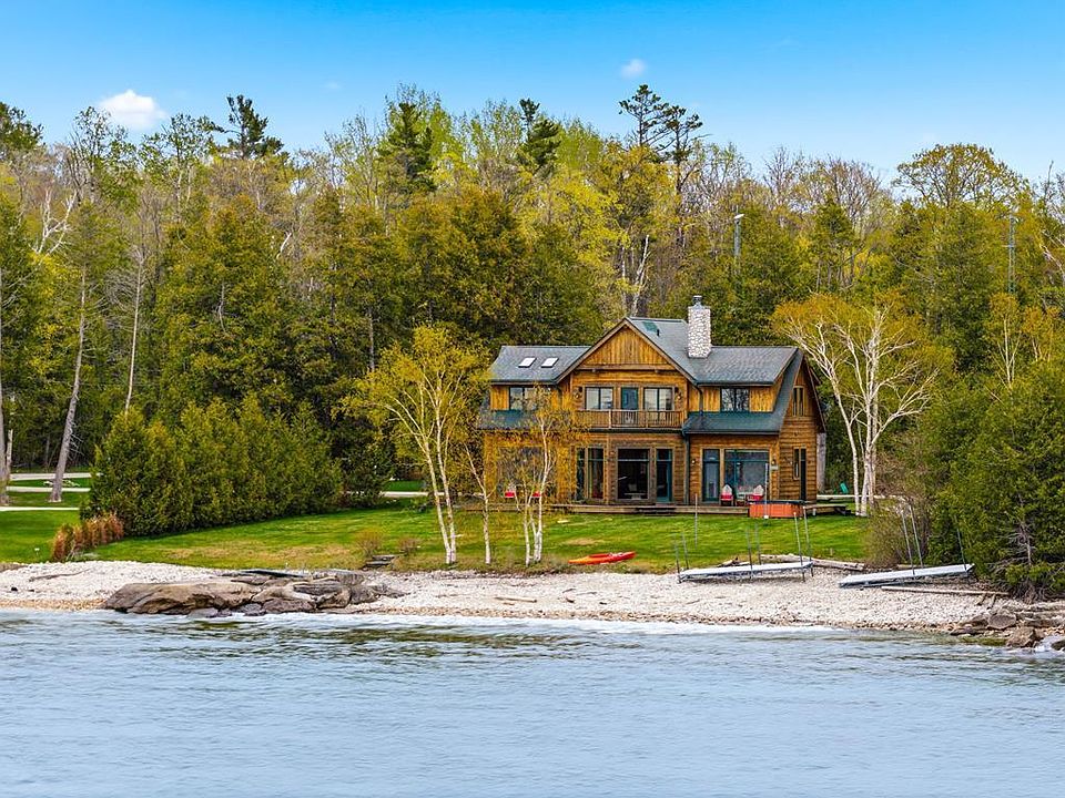 1st image of 932 Cottage Rd