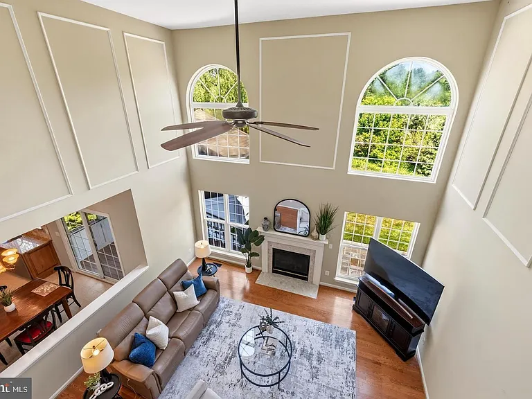 21916 Bellair Ct — Photo 12