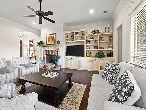 5th image of 18379 Hidden Ridge Ct