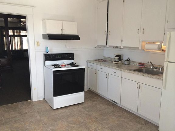 5th image of 16 Linden St #2