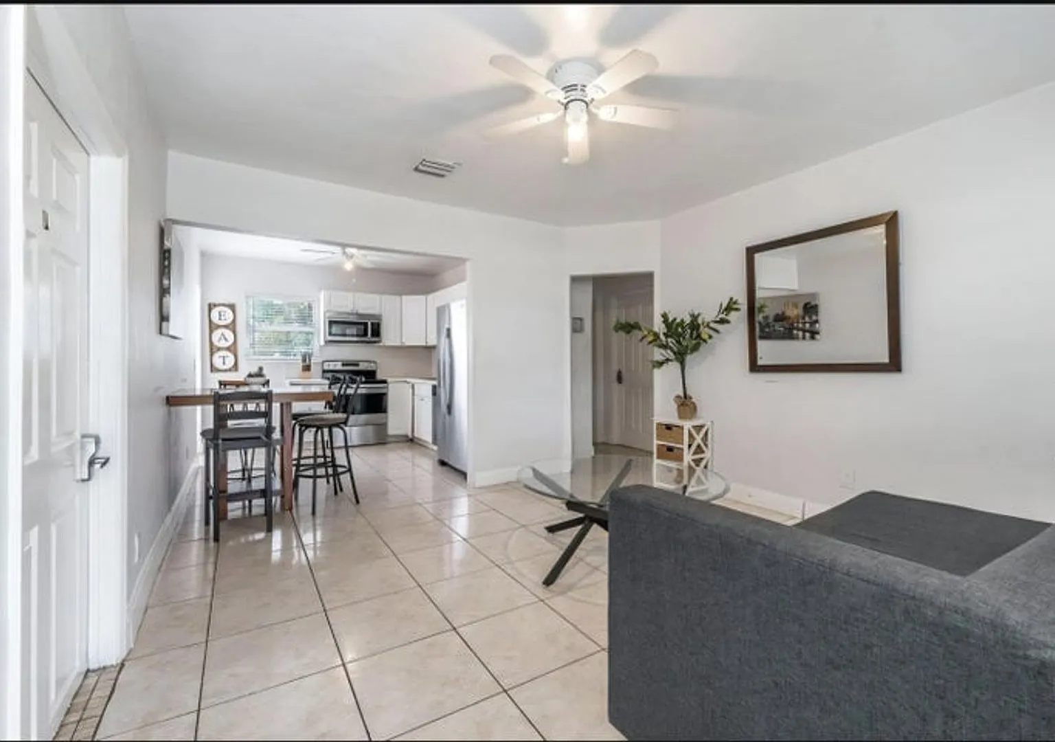 3401 SW 48TH Avenue, Hollywood, FL 33023 - 5407 — Photo 2
