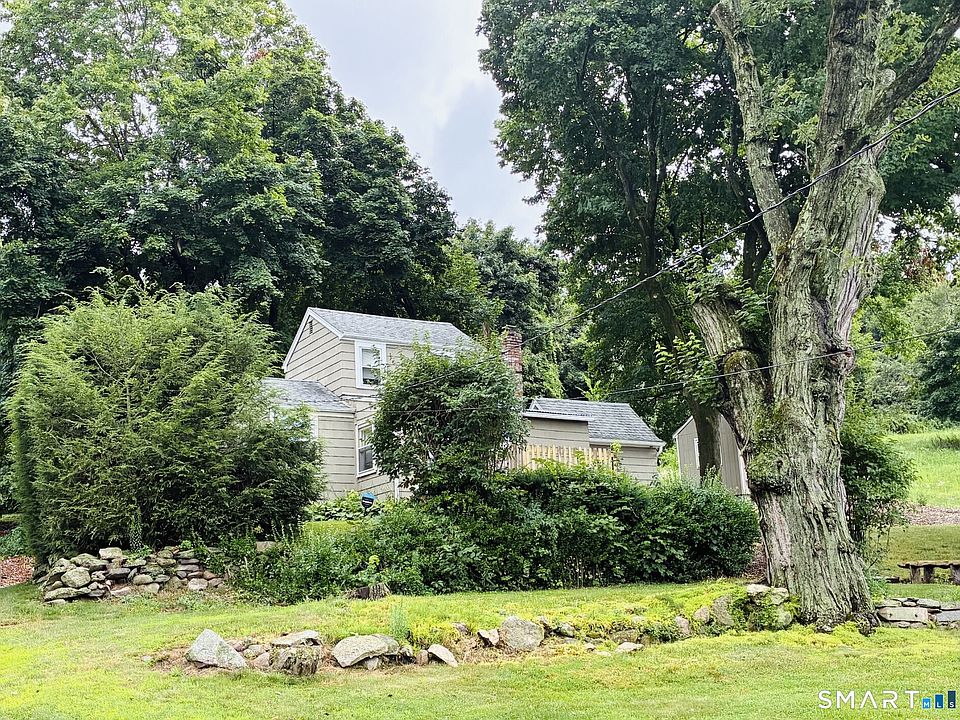 1st image of 136 Chestnut Hill Rd