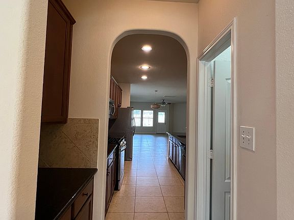 5th image of 25411 Lisburn Dr