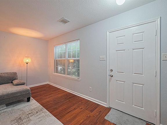 4th image of 2123 Gable Hollow Ln