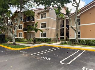 8781 Wiles Rd, Pompano Beach, FL 33067