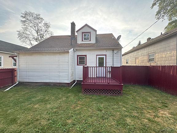 2nd image of 813 Fitzhugh St